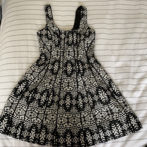 Fabulous Armani Exchange cocktail dress - Picture 3 of 6